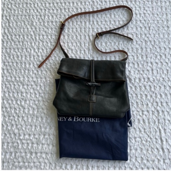 Dooney & Bourke Leather Medium Toggle Crossbody Bag Purse Marine - Picture 3 of 11